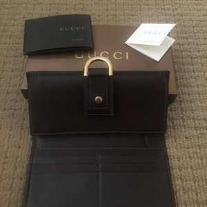 Authentic Gucci wallet